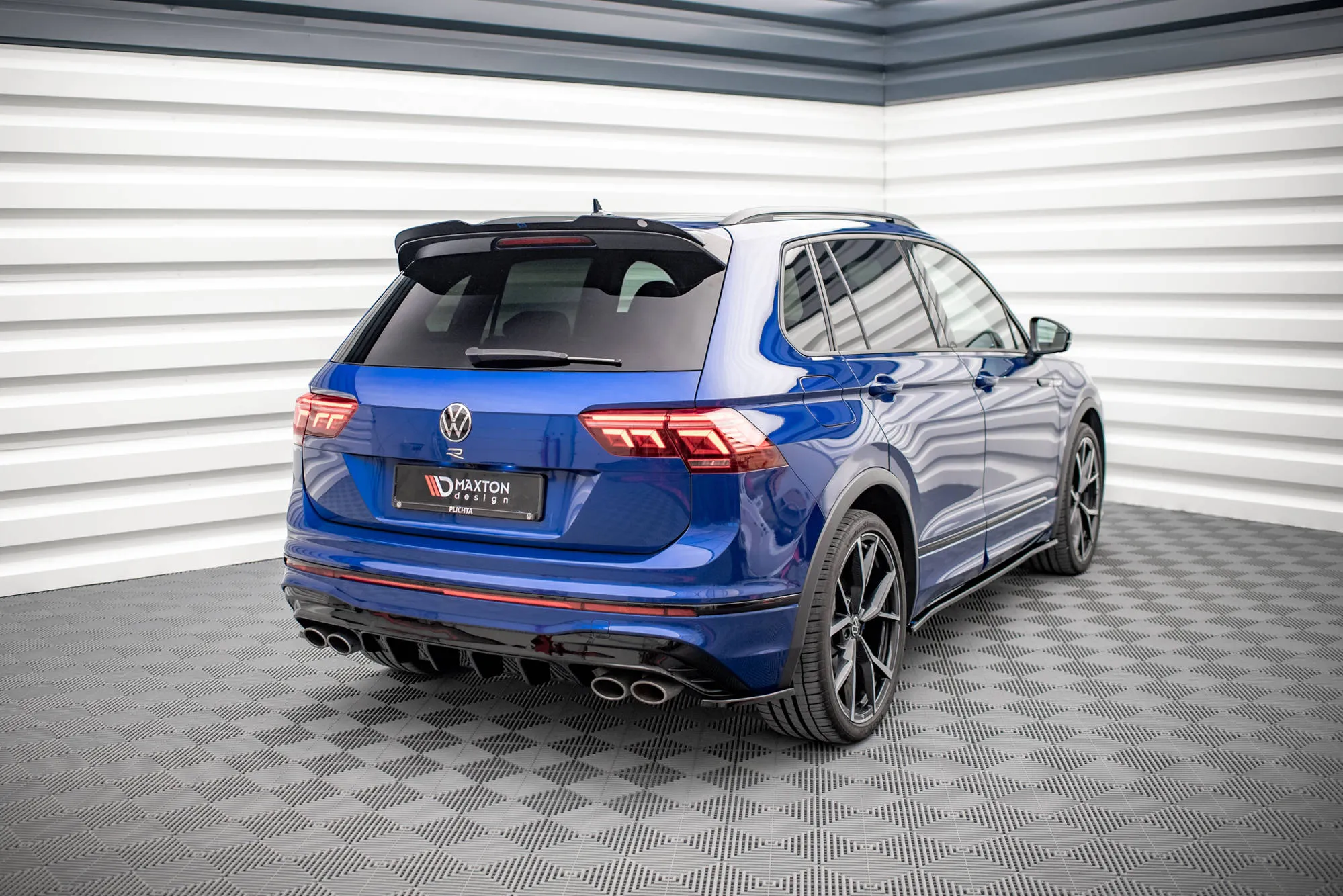Diffuser VW Tiguan II R-line 2020 - 2024 | Glossy Black Edition – bilde 4