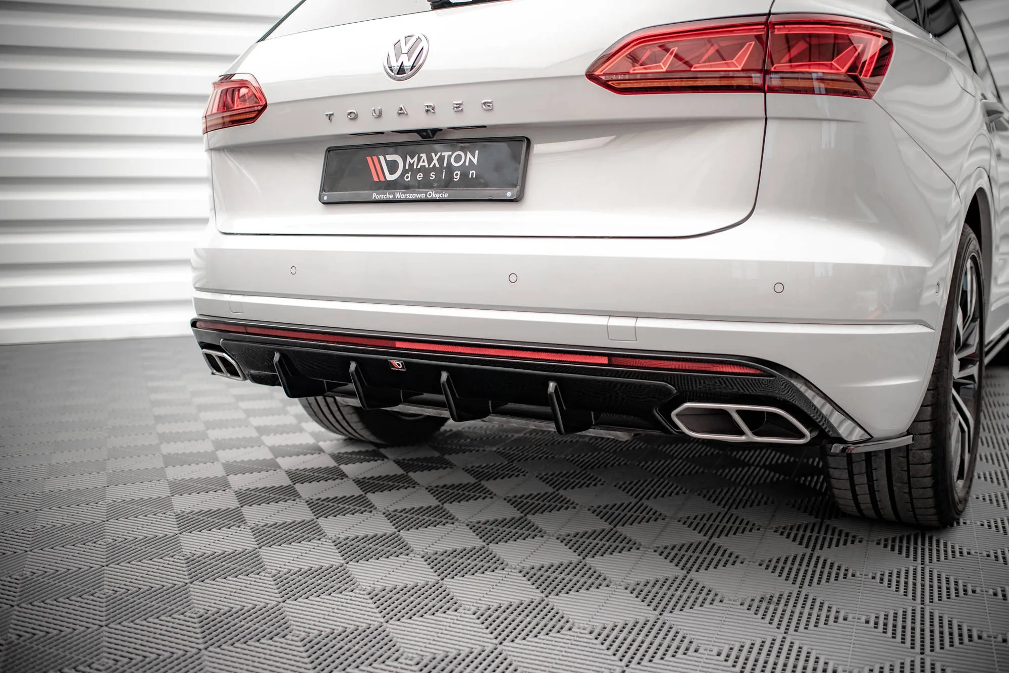 Diffuser VW Touareg CR R-Line 2018 - 2023 | Glossy Black Edition – bilde 4