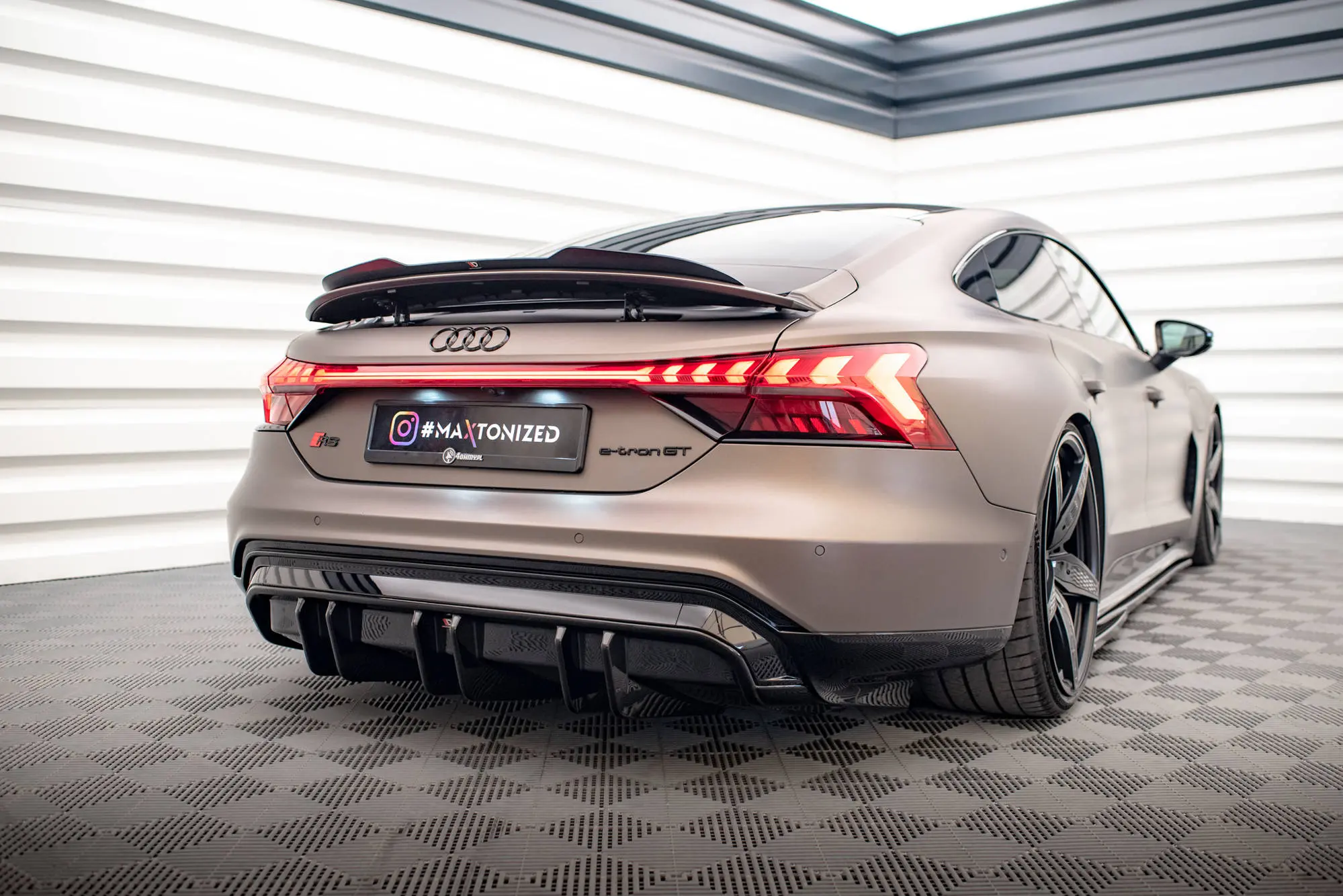 Diffusør Audi e-tron GT / RS e-tron GT 2020-> – bilde 3