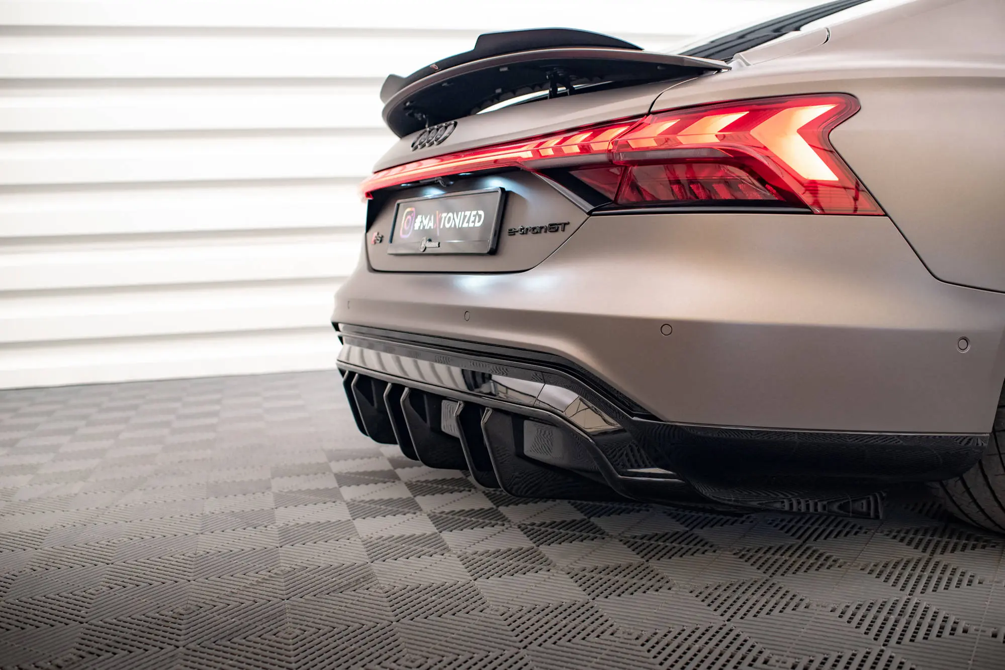 Diffusør Audi e-tron GT / RS e-tron GT 2020-> – bilde 4