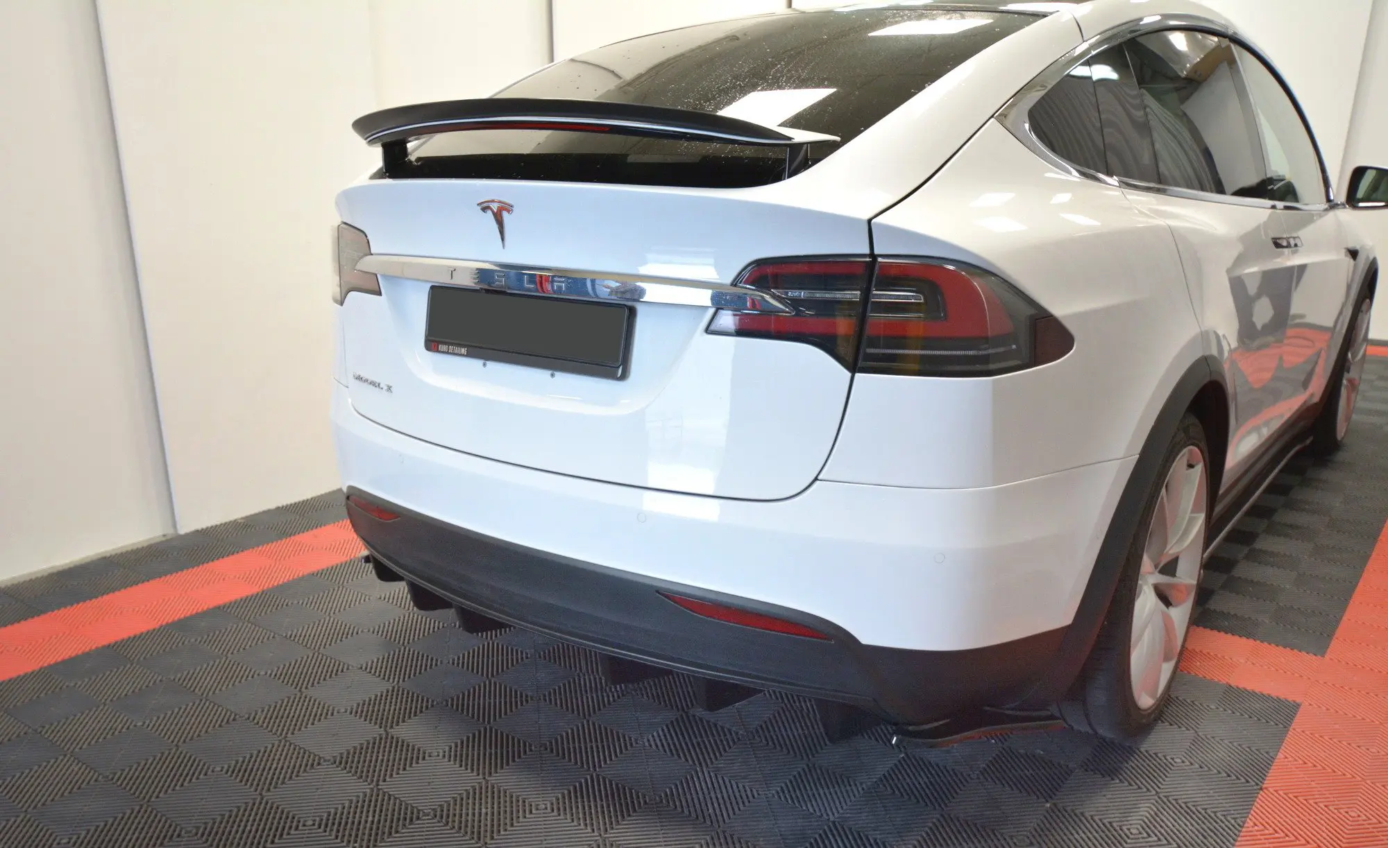 Diffusør Tesla Model X 2015 - 2021 │ Black Edition – bilde 2