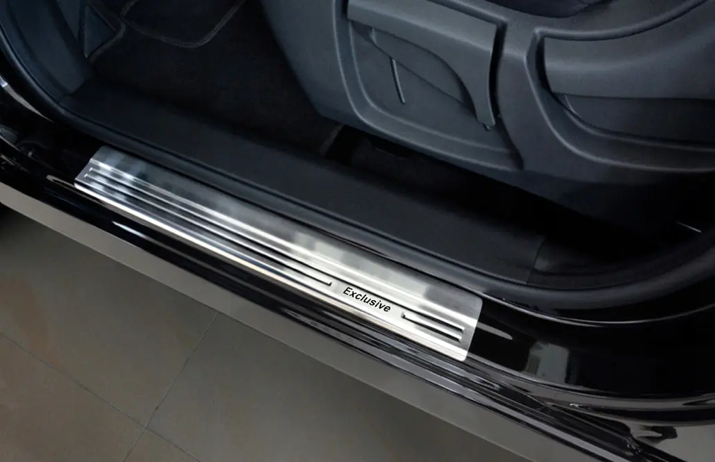 Dørbeskytter dørlister Nissan Qashqai (J11) 2013 - 2021 | Exclusive Edition Silver Image 1