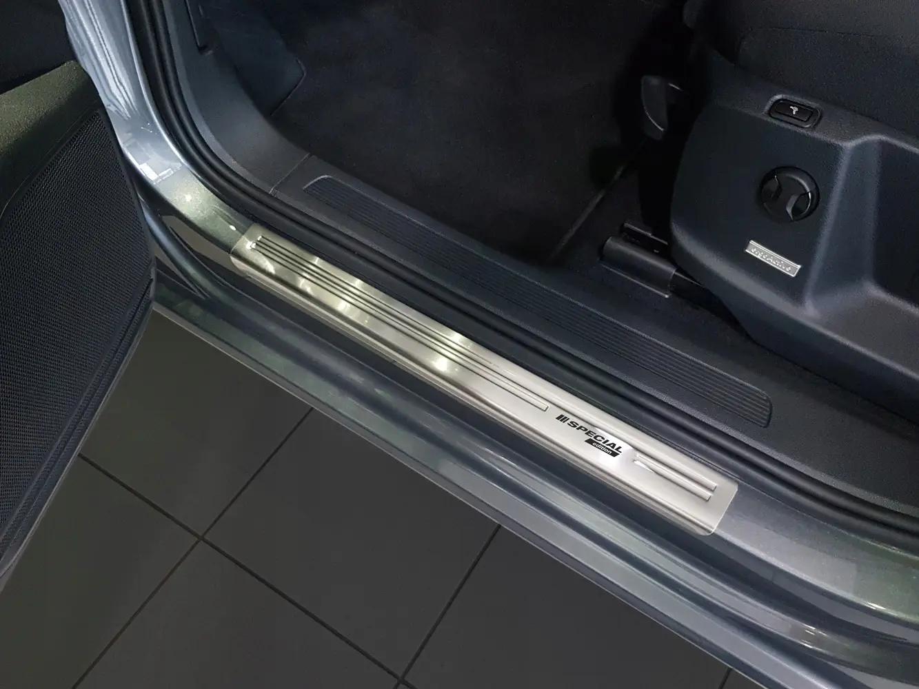 Dørbeskytter dørlister VW Touran III 2015 -> │ Special Edition Silver