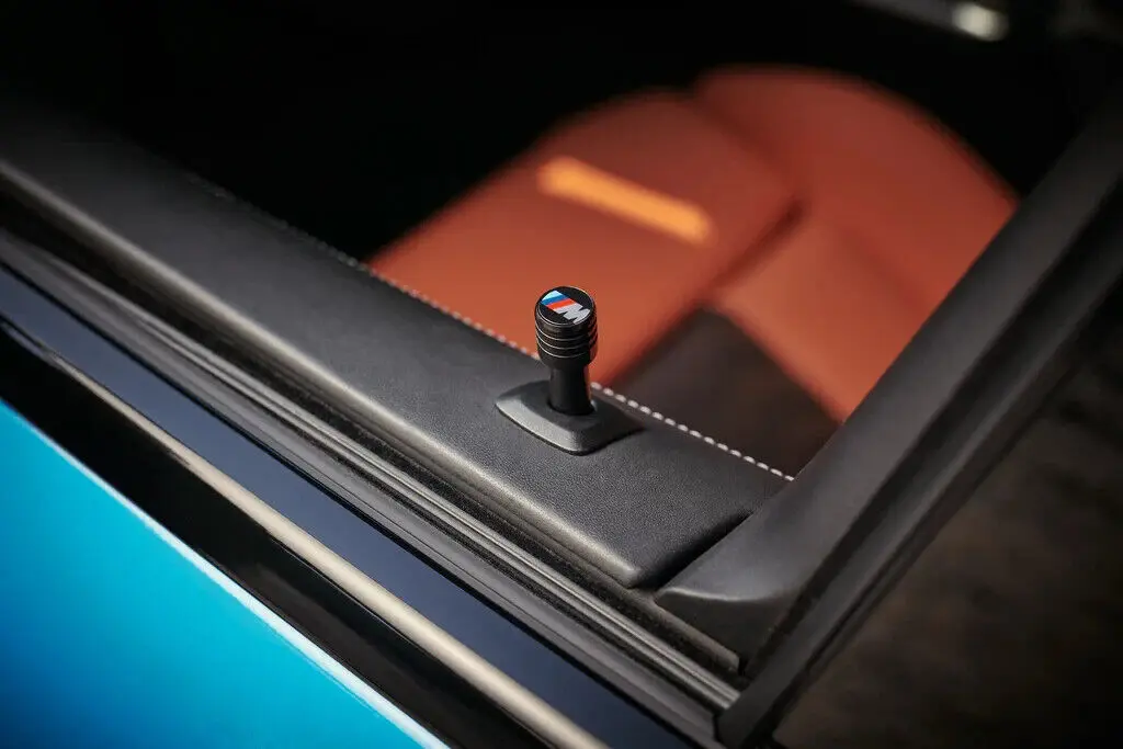 Dørknapp BMW M Performance | Genuine® BMW Door Locking Pins sett 2 stk. – bilde 3