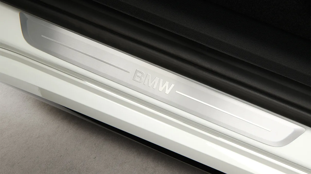 Dørlister BMW Aluminium Edition │ Genuine® Dørterskel beskyttelse Front entrance cover - sett 2 stk. Image 2