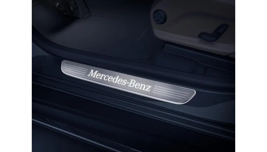 Dørlister foran Mercedes-Benz EQC /  Mercedes-Benz GLC (C253 X253) for LED lighting Silver Edition