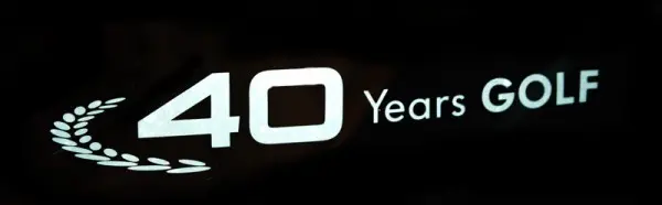 Emblem 40 YEARS GOLF | White