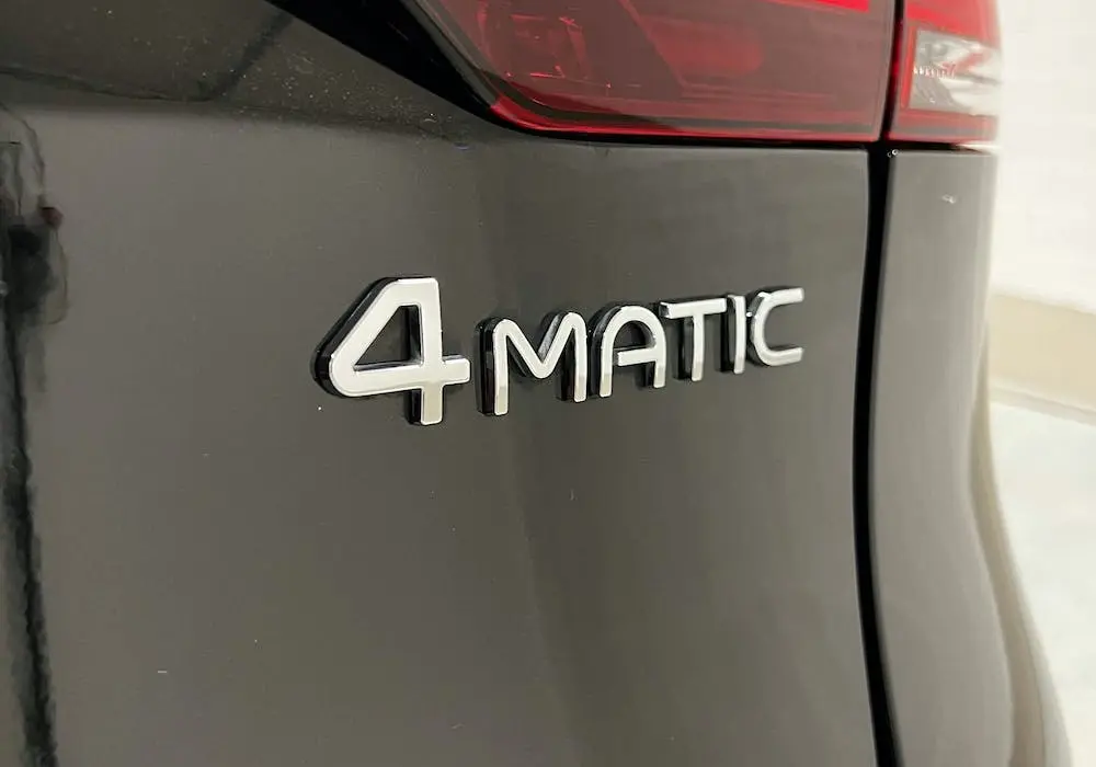 Emblem 4Matic Mercedes-Benz EQC │ Chrome-effect Edition Image 2