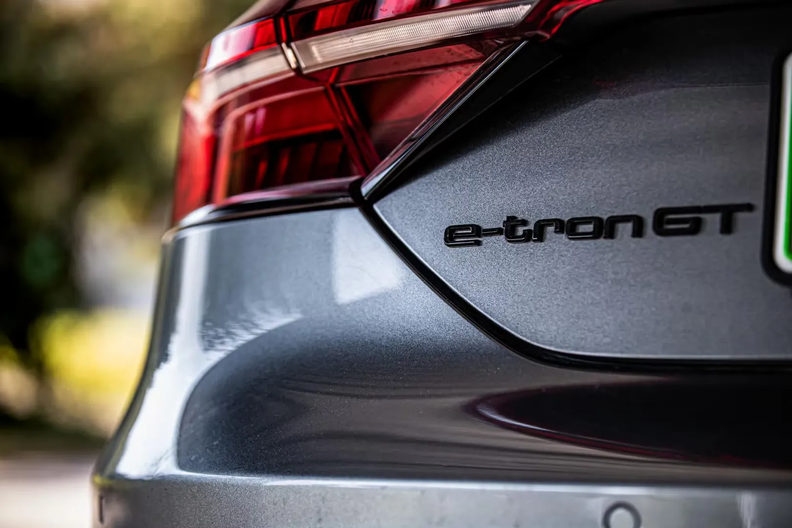 Emblem Audi e-Tron GT | for bakluke - Genuine® Black Glossy – bilde 3