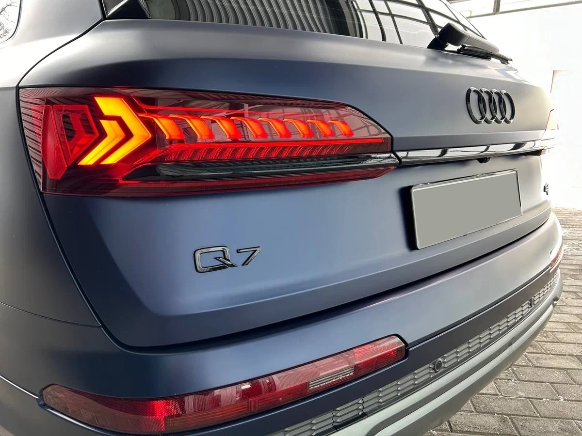 Emblem Audi Q7 │ for bakluke - Genuine® Black Glossy