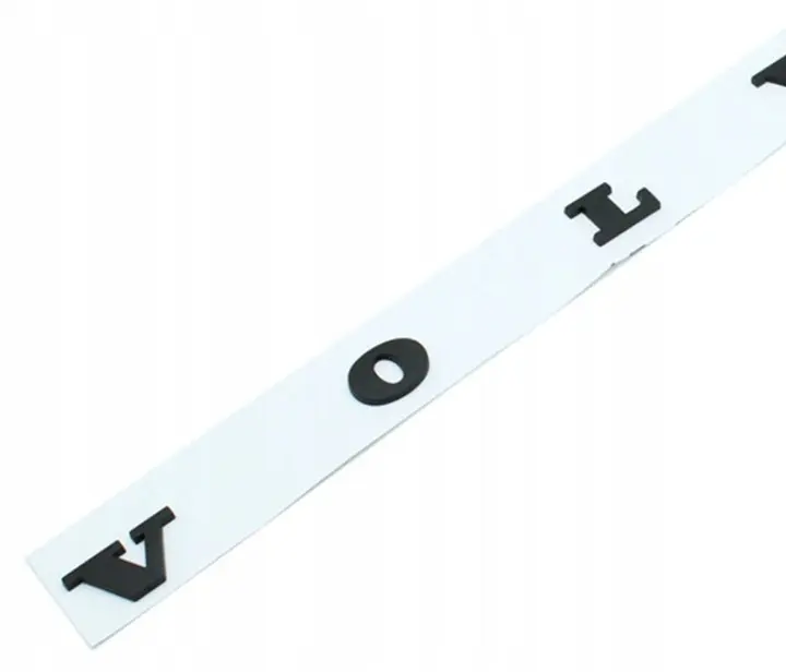 Emblem bak Volvo bokstaver | Black Matt Edition Sport Image 2