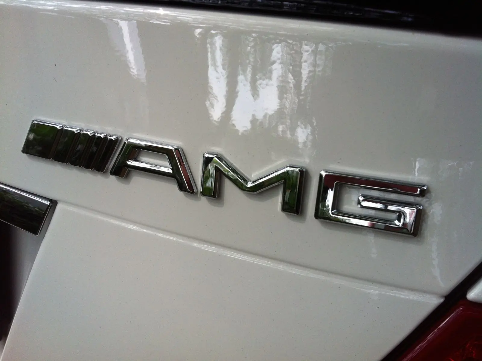 Emblem bakluke Mercedes-Benz AMG Silver – bilde 2