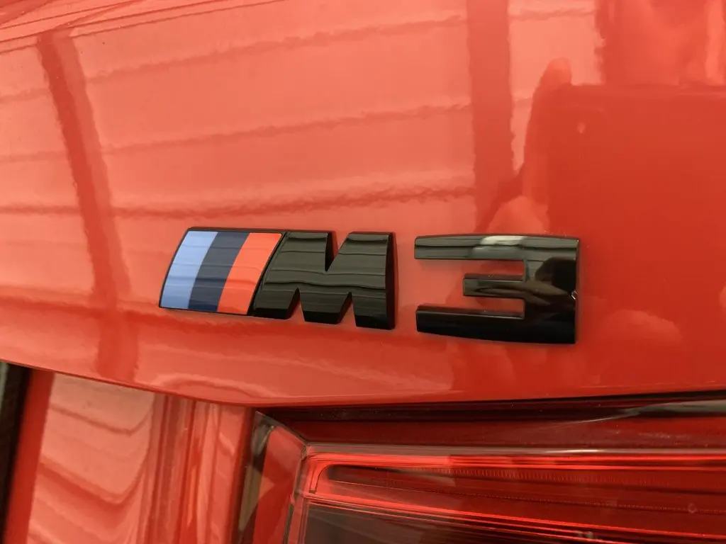 Emblem BMW 3 M3 (F80) Competition Black Image 2