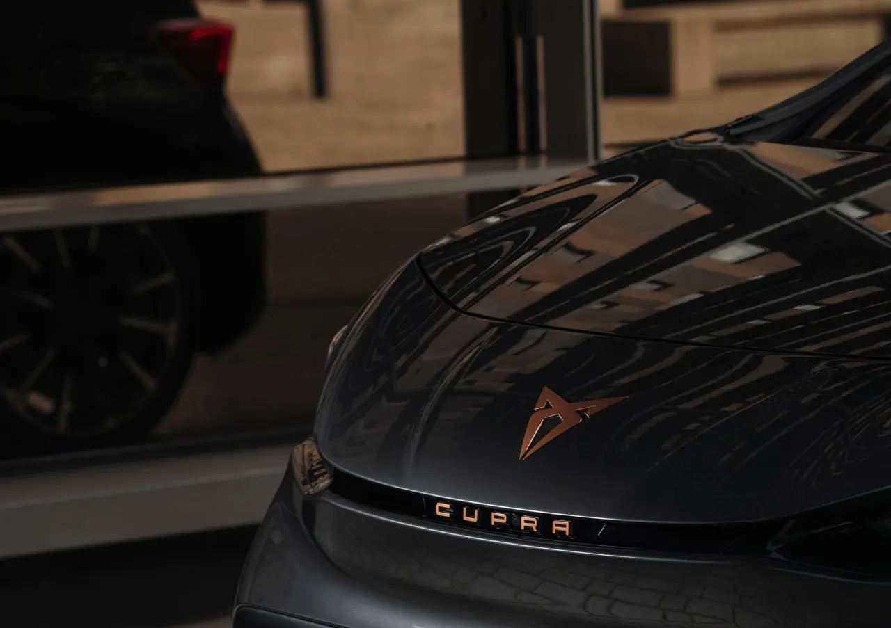 Emblem Cupra Born 2021 -> | Penny Copper-metallic – bilde 2