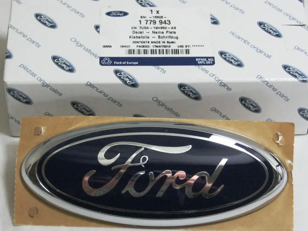 Emblem Ford foran / bak Fiesta S-Max Transit Kuga Image 1