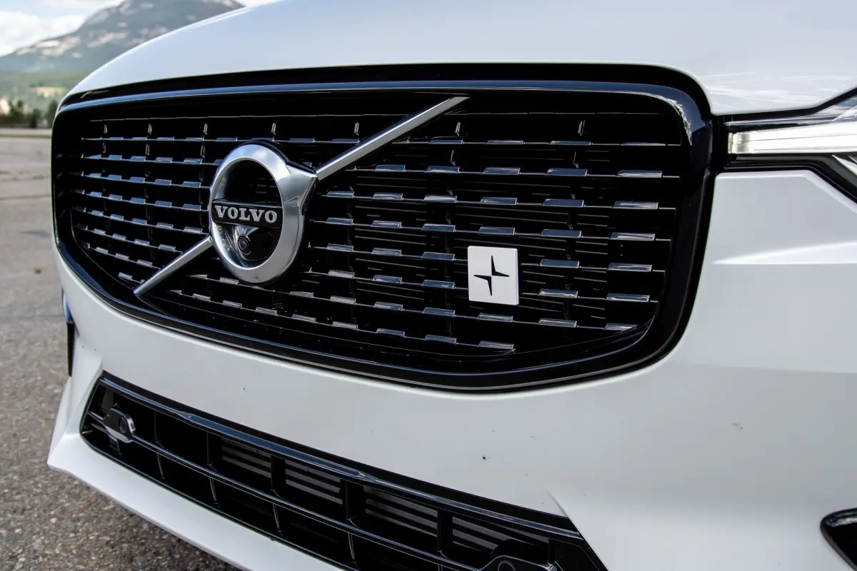 Emblem grill Polestar Black Edition Image 3