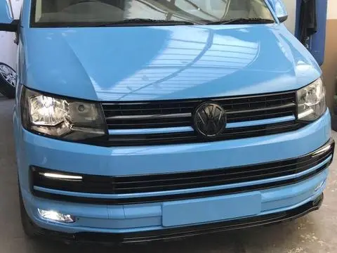 Emblem grill VW T5 2009 - 2015 / VW Crafter I Facelift 2011 - 2016 | Black Edition Image 4