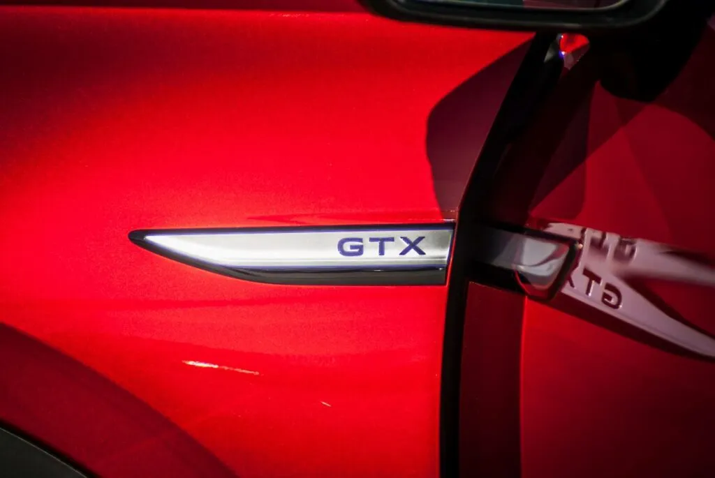 Emblem GTX bokstaver VW ID.4 / VW ID.5 (venstre side)