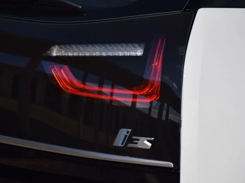 Emblem i3S bokstaver BMW i3 LCI 2017 - 2022 – bilde 4