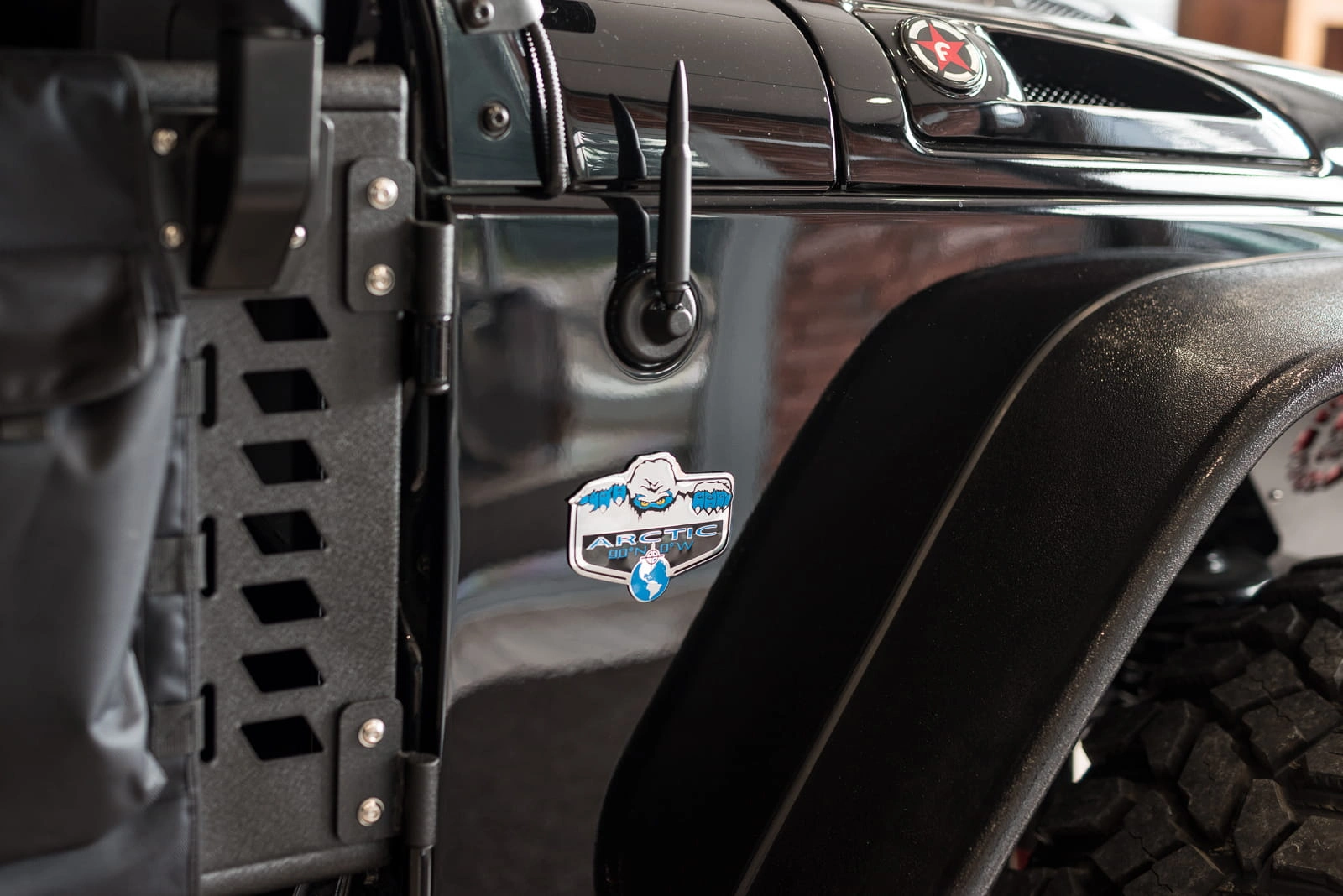 Emblem Jeep Wrangler │ Arctic 90N Edition Badge – bilde 3