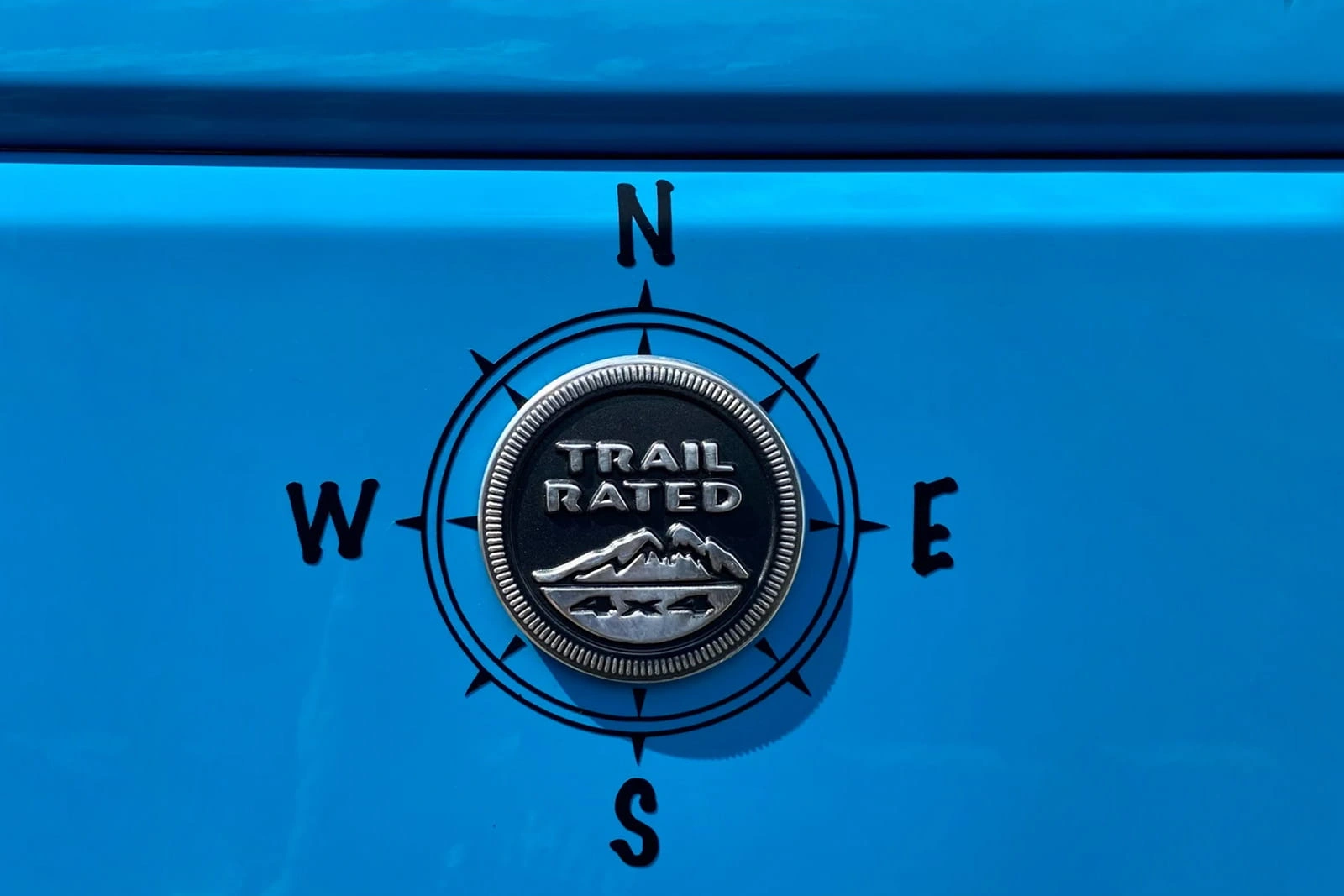 Emblem Jeep Wrangler JK 2006 - 2018 │ Trail Rated Edition Badge Image 1