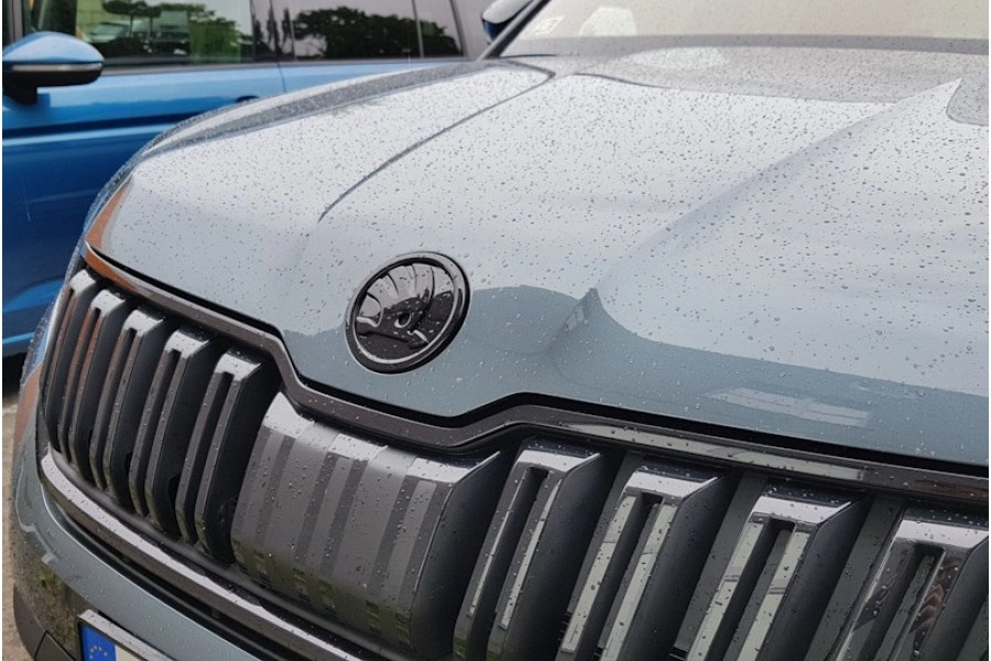 Emblem panser Skoda Kodiaq I 2016 - 2024 | Monte Carlo Glossy Black – bilde 2
