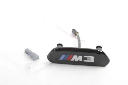 Emblem seterygg BMW M3 (F80) Black Edition – bilde 5