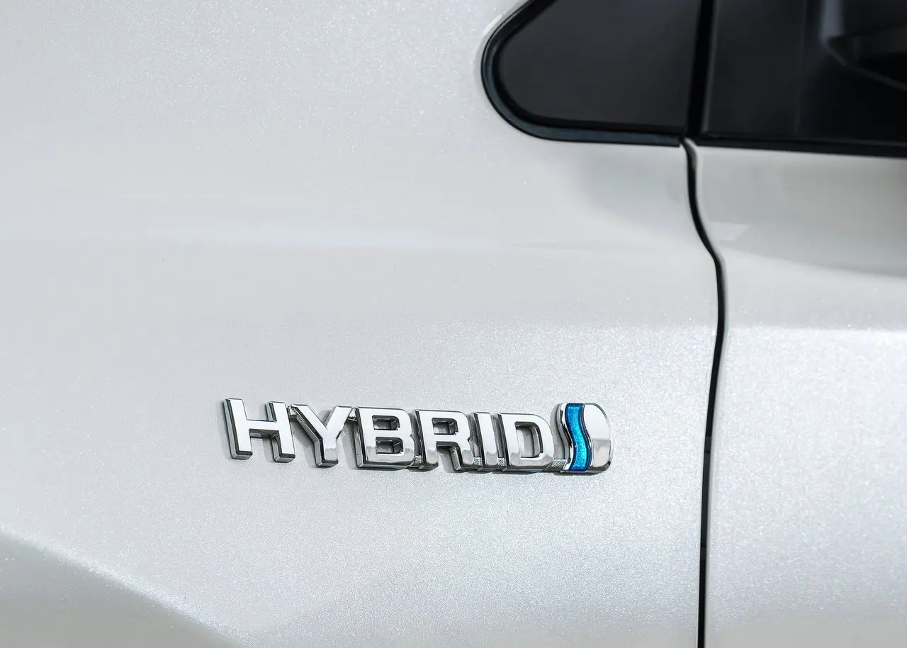 Emblem skjerm høyre Toyota RAV4 IV Facelift 2015 - 2019 – bilde 2