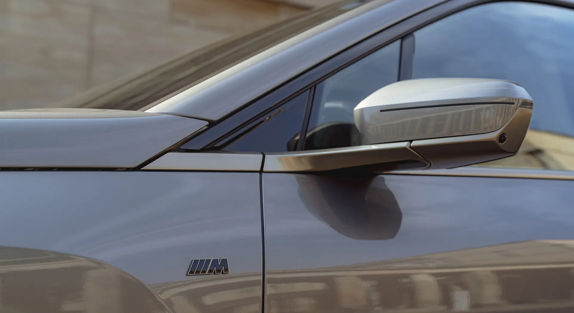 Emblem skjerm  ///M Bronze Edition BMW iX (I20) - 1 stk. – bilde 4