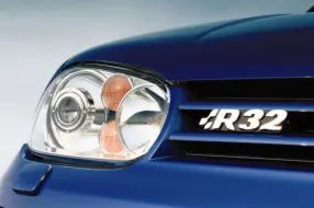 Emblem VW Golf IV 1997 - 2006 / VW Golf V 2003 - 2009 | Satin Black / Chrome Image 3