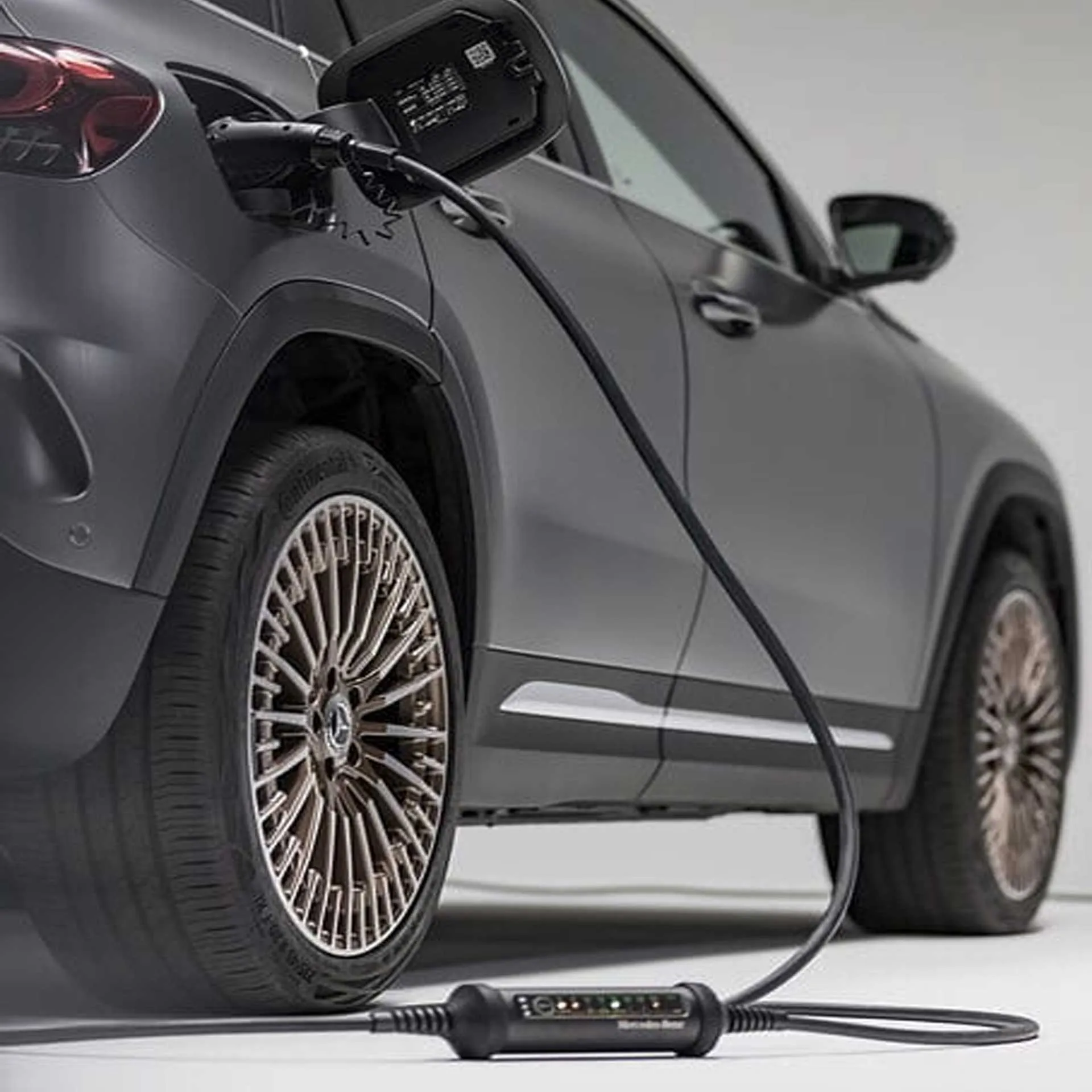 Fleksibelt ladesystem Mercedes-Benz EU 32/3-fase – Genuine® mobil ladeløsning opptil 22 kW – bilde 4
