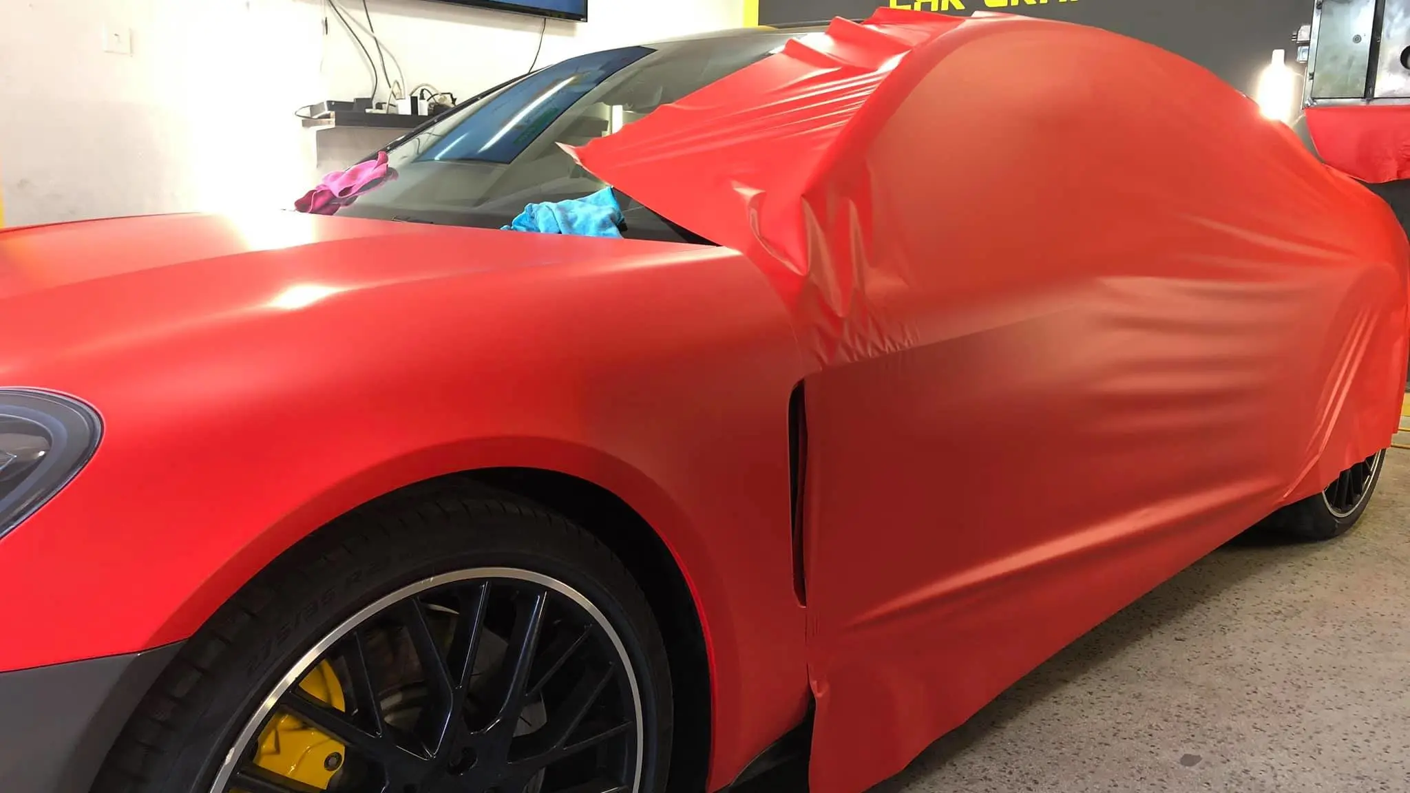 Folie M13 Rød Matt | 3M Matte Red Wrap Film - 150 cm x 100 cm Image 9