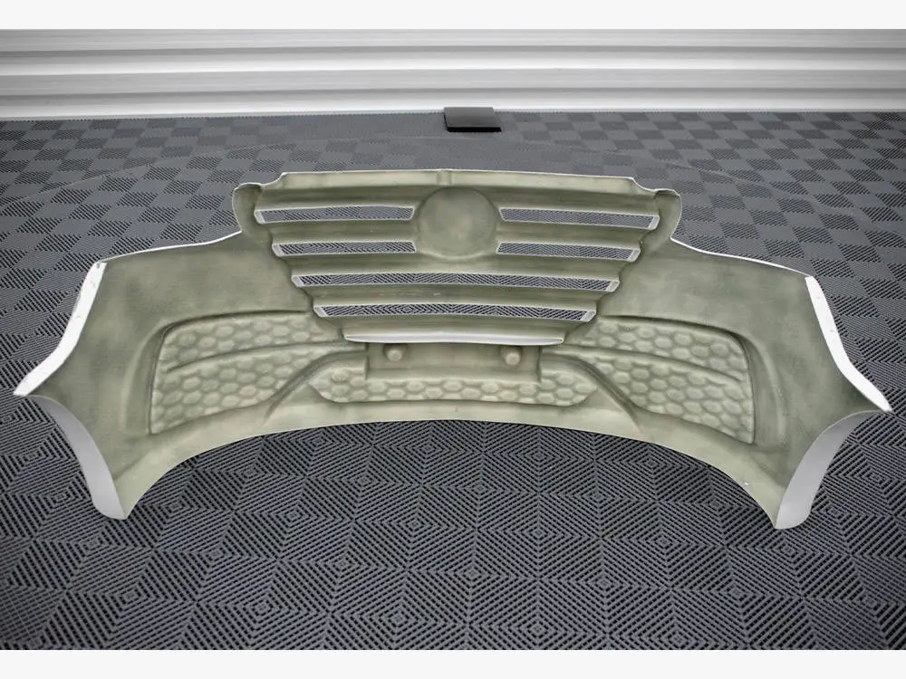 Frontfanger Mercedes-Benz Sprinter III (W907, W910) 2018 - 2022 │ Petronas AMG Design Image 9