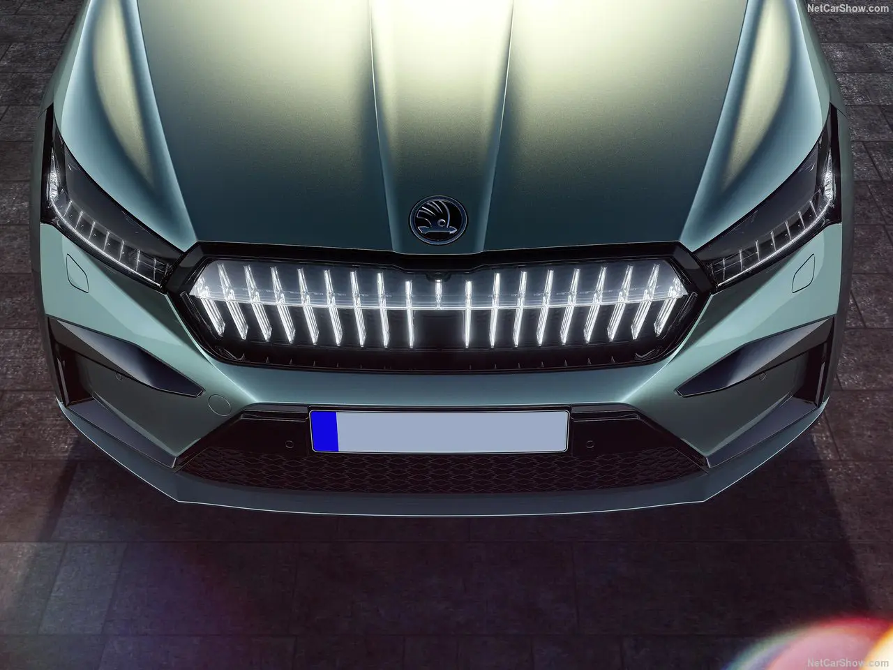 Frontgrill Škoda Enyaq iV LED Crystal Face Image 9