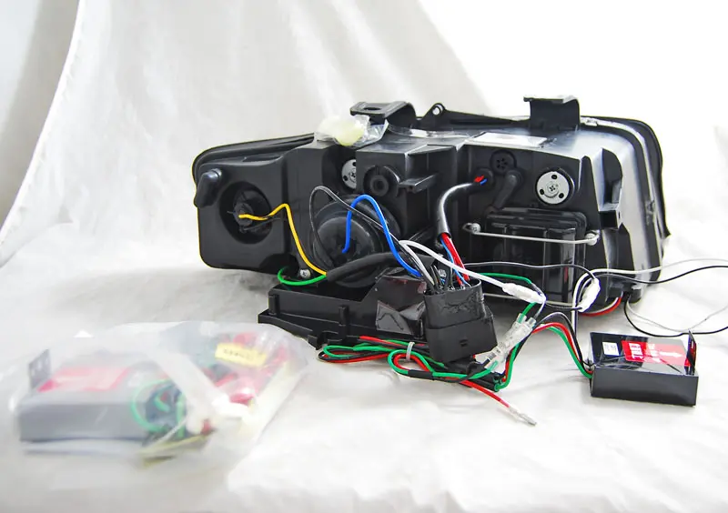 Frontlykter AUDI A4 2000-2004 TUBE LIGHTS BLACK TRU DRL – bilde 4