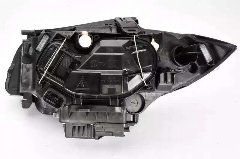 Frontlykter BMW 1 (E81 / E81 / E82) │ Bixenon - Valeo Headlight kit – bilde 8