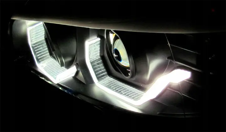 Frontlykter BMW 3 (E90/E91) 2004-2008 ANGEL EYES LED 3D BLACK SELGES UTEN GARANTI – bilde 7