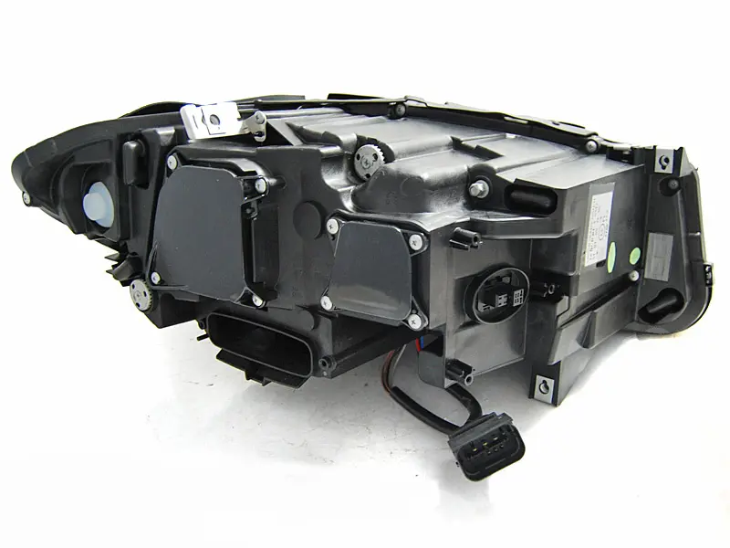 Frontlykter BMW 5 (F10 / F11) 2010 - 2013 │ Xenon Angel Eyes LED DRL Black SEQ Image 6