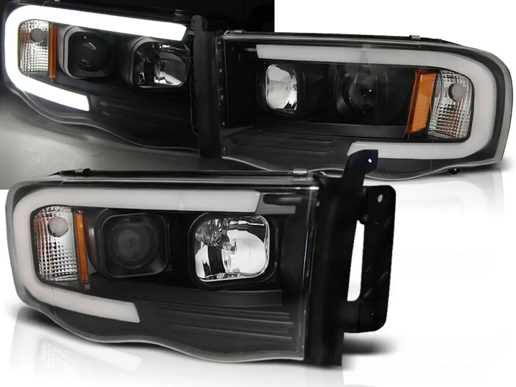 Frontlykter Dodge Ram III 2001-2006