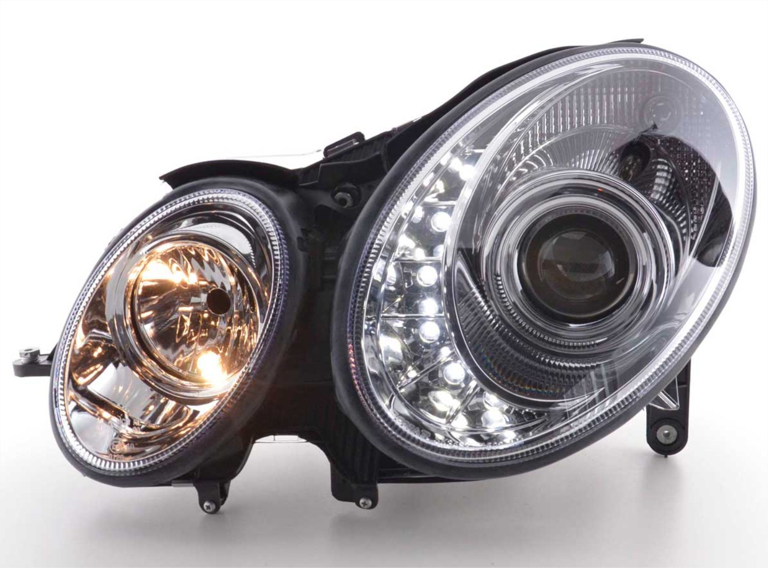 Frontlykter Mercedes-Benz E (W211 / S211) 2002 - 2006 │ DAYLIGHT CHROME