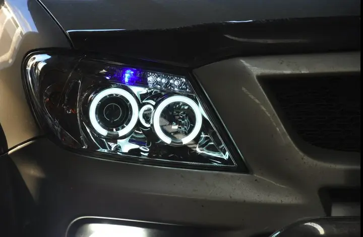 Frontlykter Toyota Hilux VII 2005 - 2011 │ Angel Eyes Chrome – bilde 4