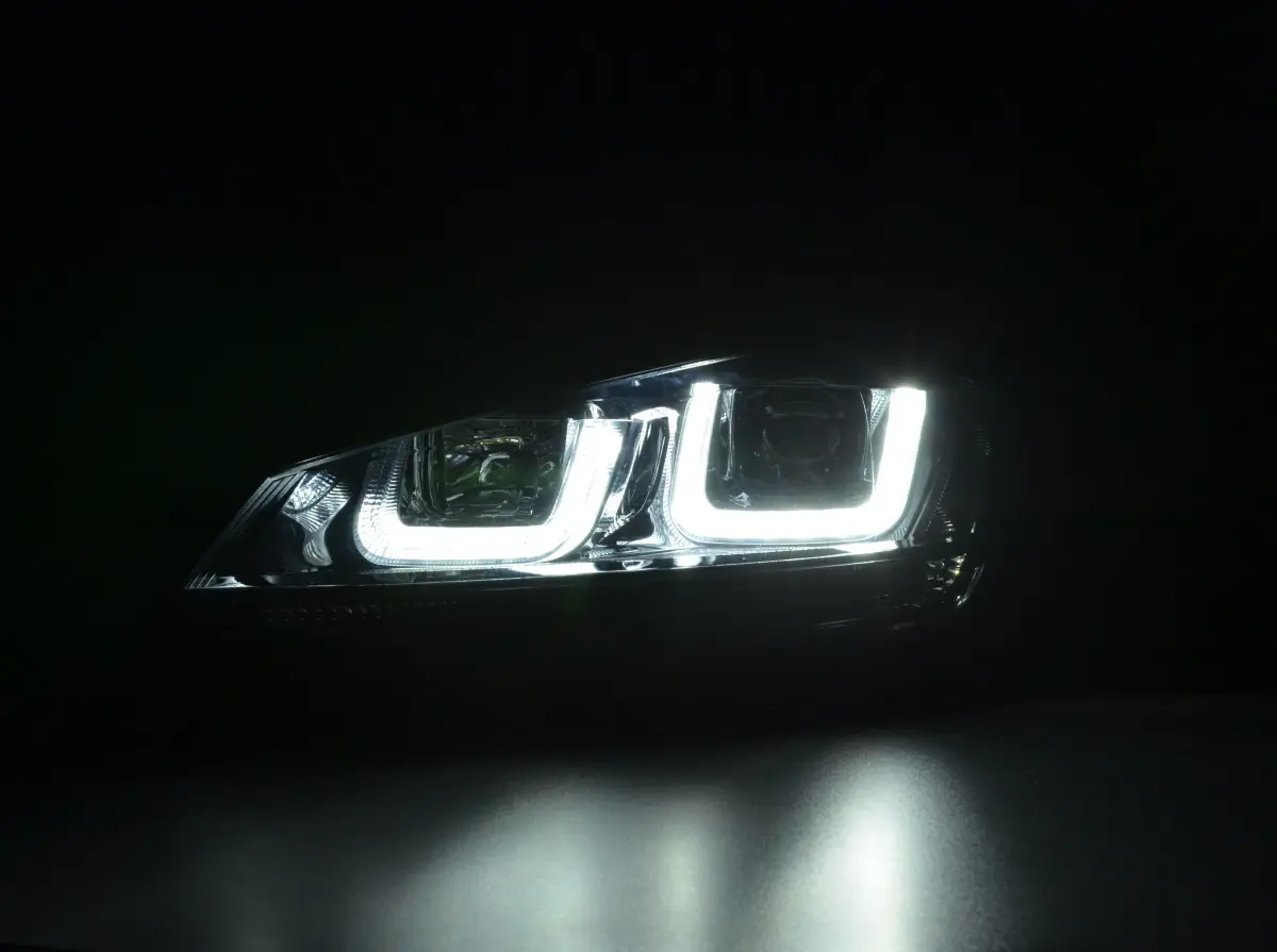 Frontlykter VW GOLF 7 2012-2017 U-LED LIGHT BLACK WITH CHROME LINE – bilde 5