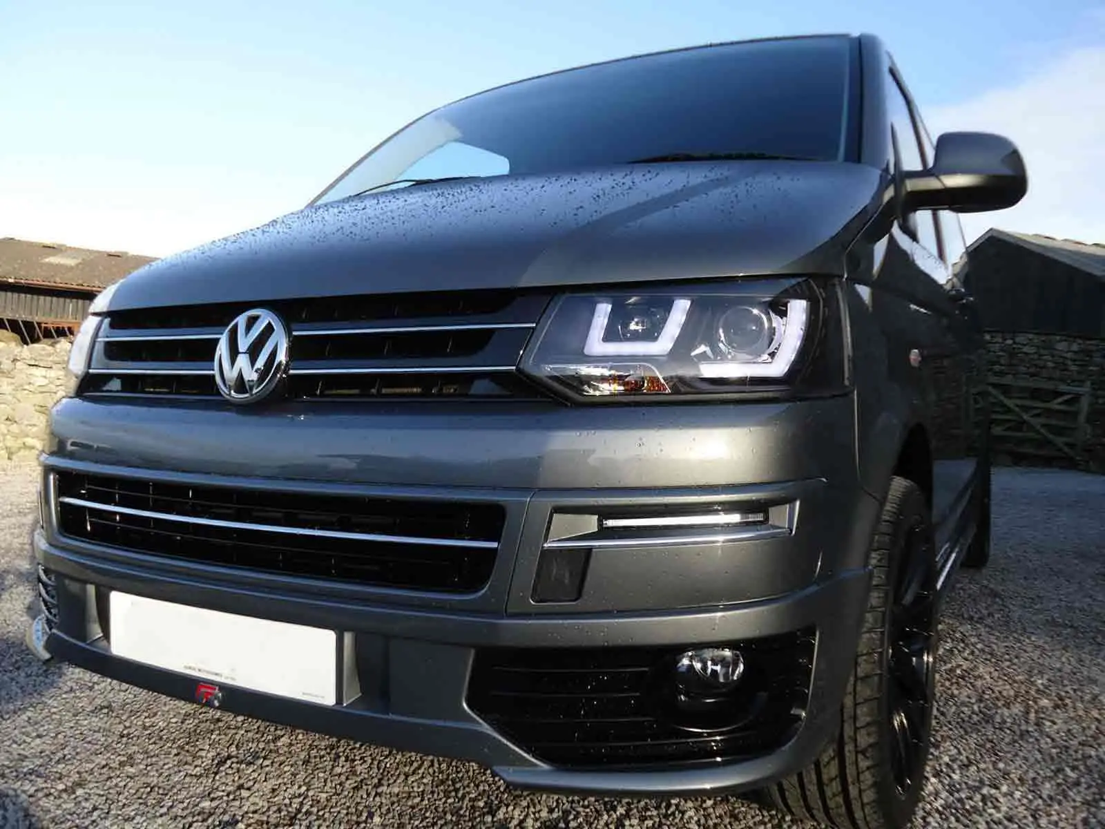 Frontlykter VW T5 2009 - 2015 | U-LED LIGHT BLACK Image 1