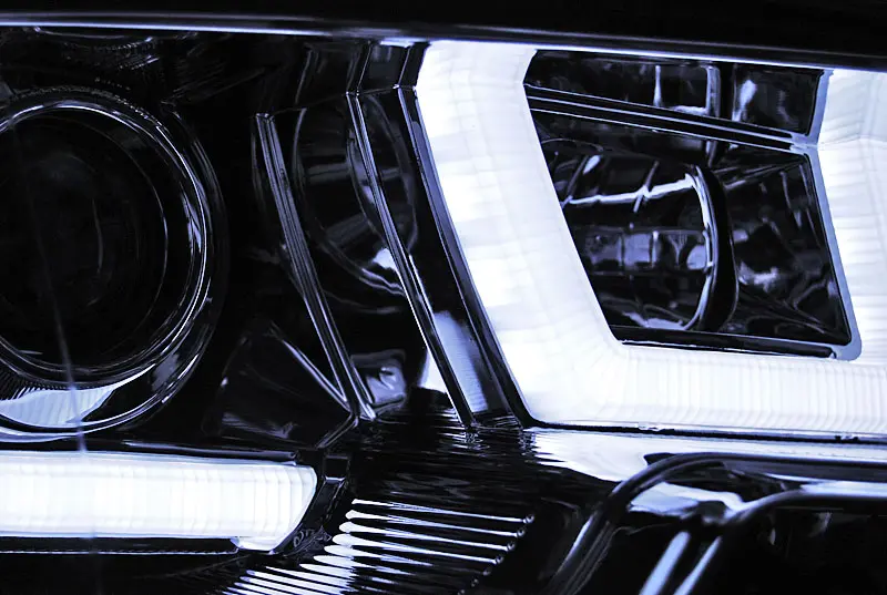 Frontlykter VW T5 2009 - 2015 | U-LED LIGHT CHROME Image 5