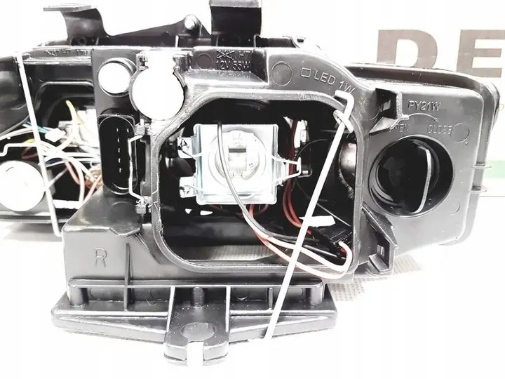 Frontlykter Xenon Audi A4 B6 2000 – 2006 – bilde 11