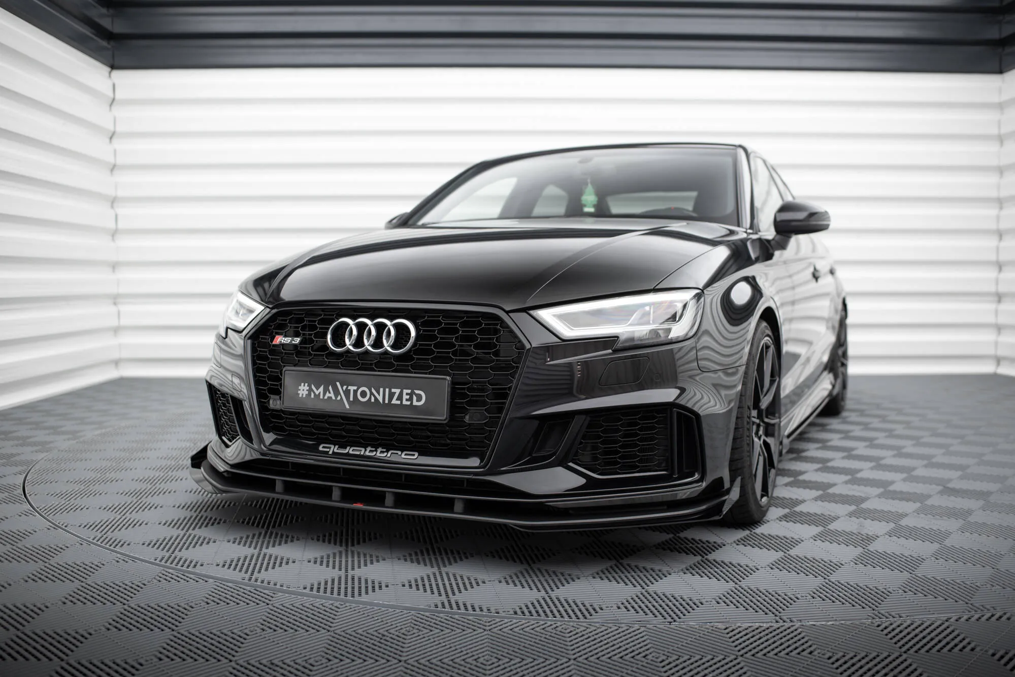 Frontsplitter-flopper Audi RS3 Sedan (8V) facelift 2017 - 2020 | Glossy Black Edition – bilde 2