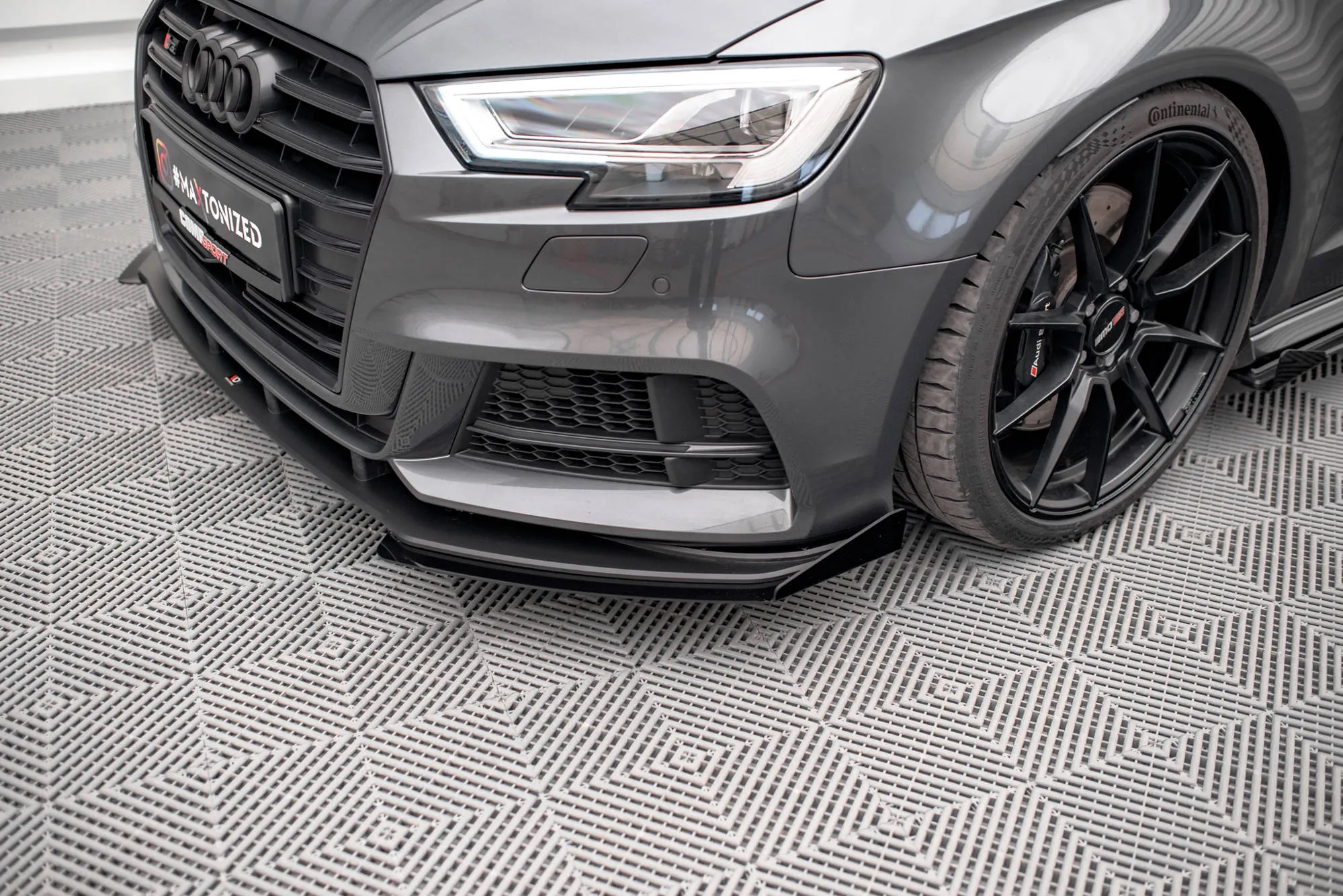 Frontsplitter-flopper Audi S3 (8V) Sportback / A3 S-Line (8V) Sportback Facelift 2016 - 2019 | Glossy Black Edition