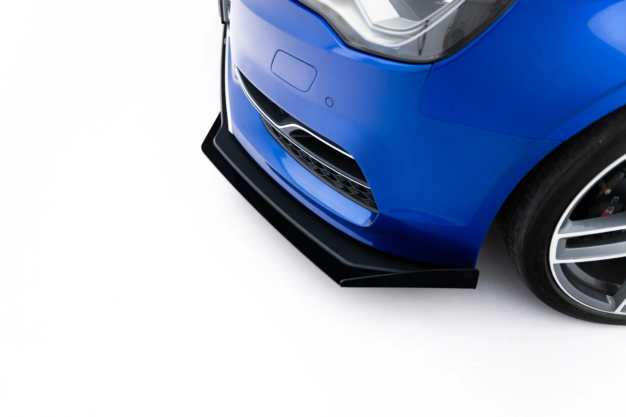 Frontsplitter-flopper Audi (S3/A3 S-Line) 8V 2013 - 2016 | Glossy Black Edition – bilde 2