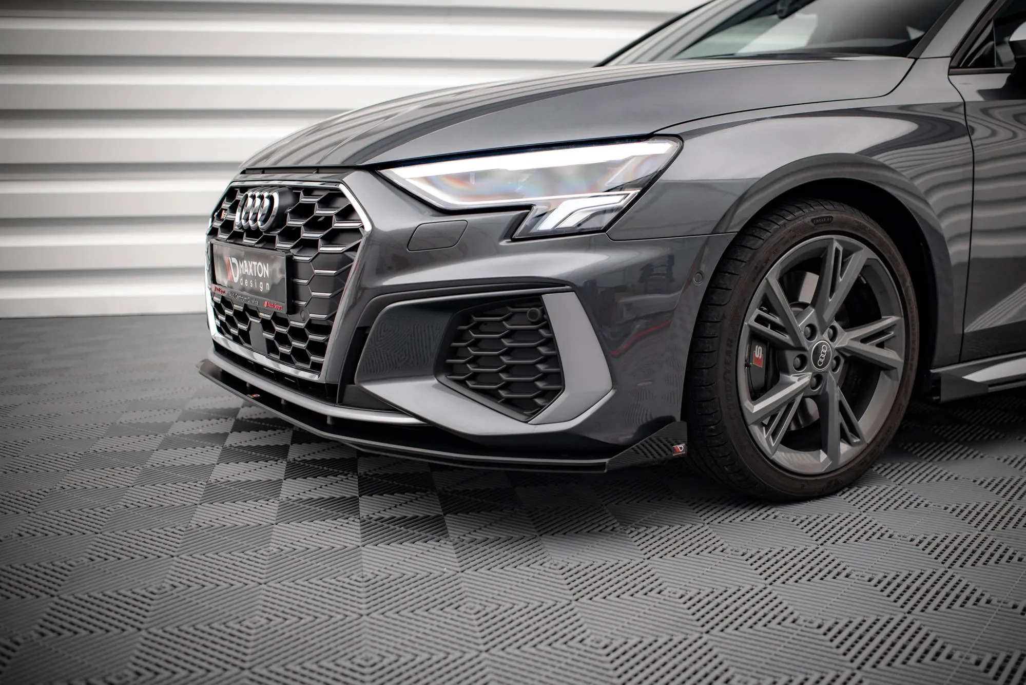 Frontsplitter-flopper Audi S3/ A3 S-Line (8Y) 2020 -> | Glossy Black Edition – bilde 2