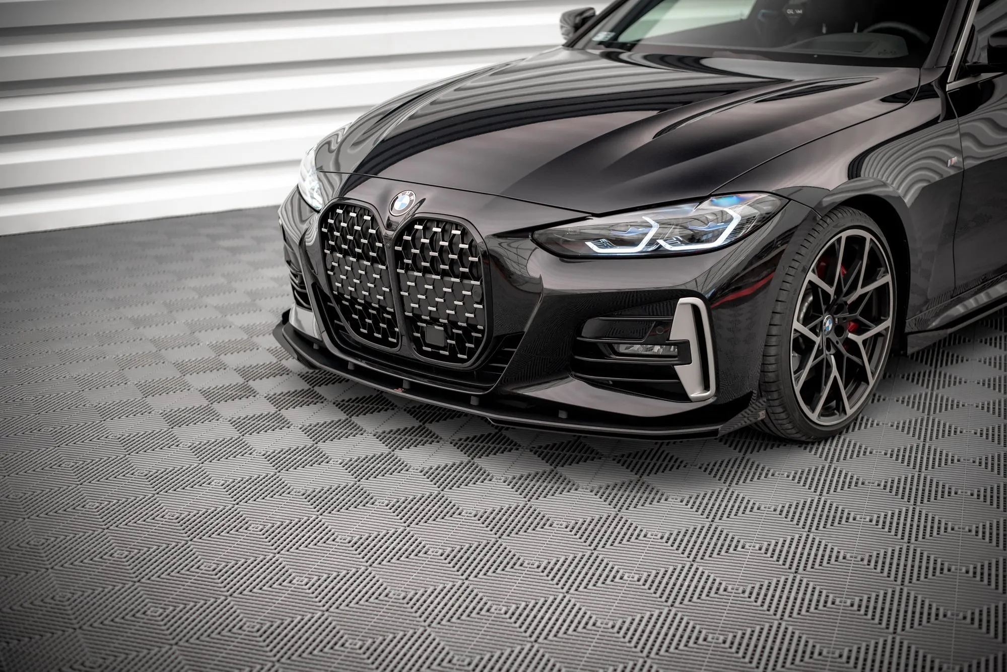 Frontsplitter-flopper BMW 4 (M-Pack/M440i) (G22/G23) 2020 -> | Glossy Black Edition